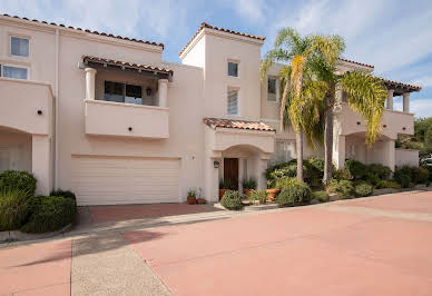 Apartment with pool 3