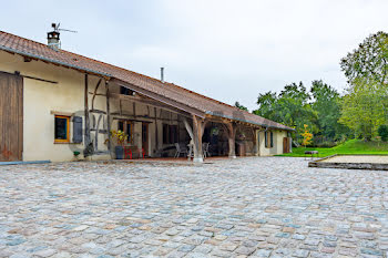 maison à Saint-Etienne-du-Bois (01)