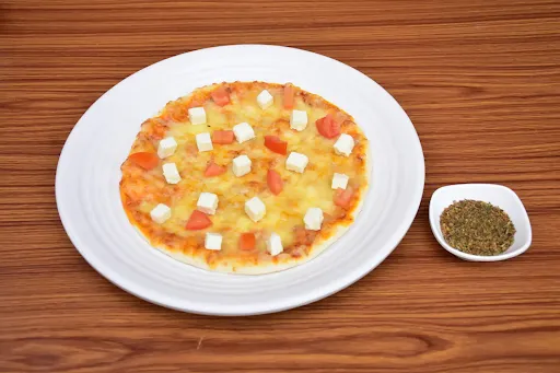 Tomato With Paneer Pizza