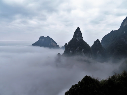 Cable Car Ride to Tianmen Mountain China 2016