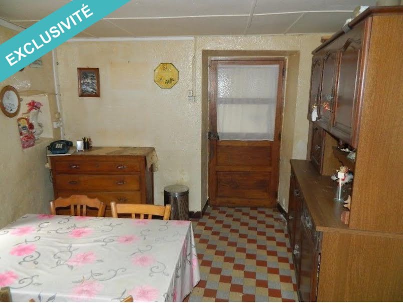 Vente maison 5 pièces 60 m² à Le Cheylard (07160), 59 000 €