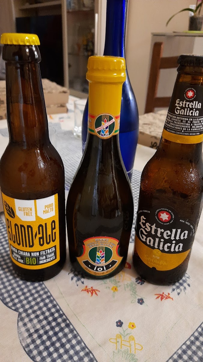 Great selection of gluten free beer (dont mind the background, it's not the restaurant)