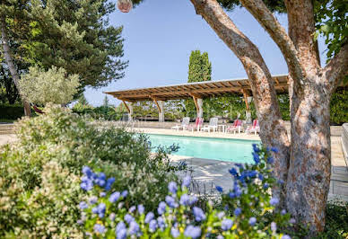 House with pool and terrace 9