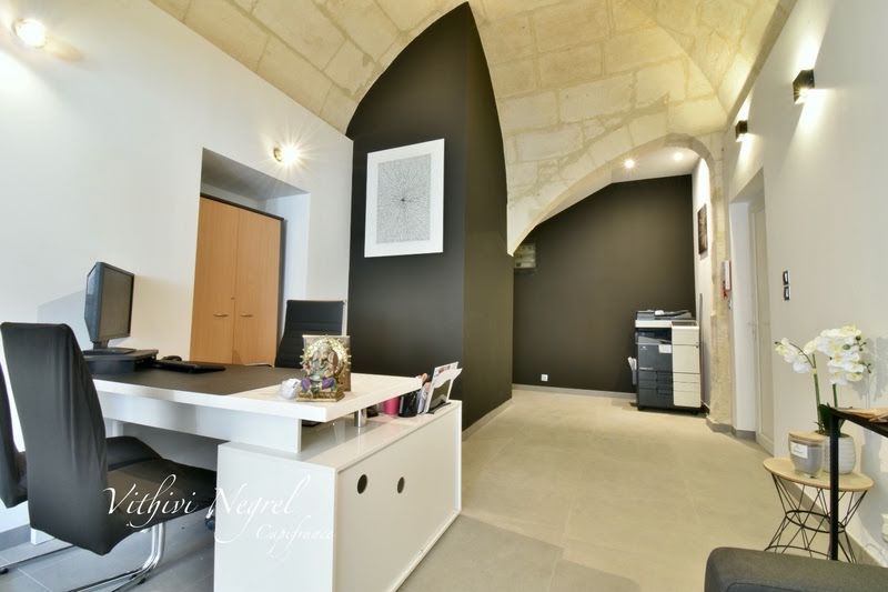 Vente locaux professionnels 5 pièces 121 m² à Mouriès (13890), 265 000 €
