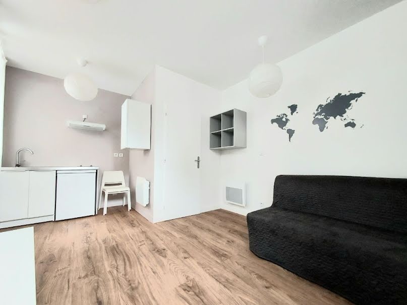 Location meublée appartement 1 pièce 16 m² à Dijon (21000), 450 €