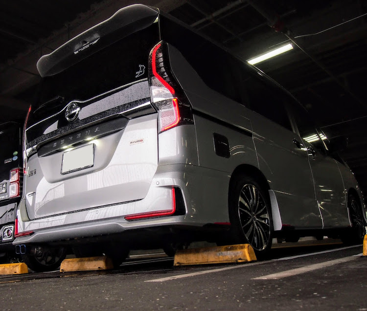 セレナの医療従事者にエールを❗️・艶感💯満点ボディー🚐✨・オジサンの暇つぶし😅・おやつタイム😋・仕事道具購入〜に関するカスタム事例の投稿画像9枚目