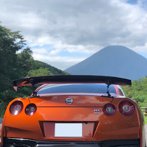 NISSAN GT-R R35