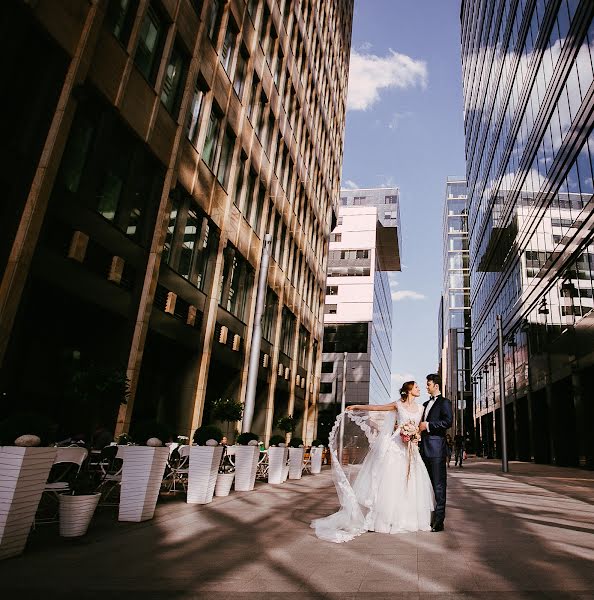 Photographe de mariage Miroslav Kudrin (kremsoda). Photo du 28 octobre 2014