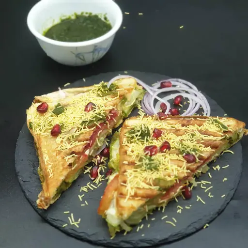 Mumbai Masala Toast Sandwich