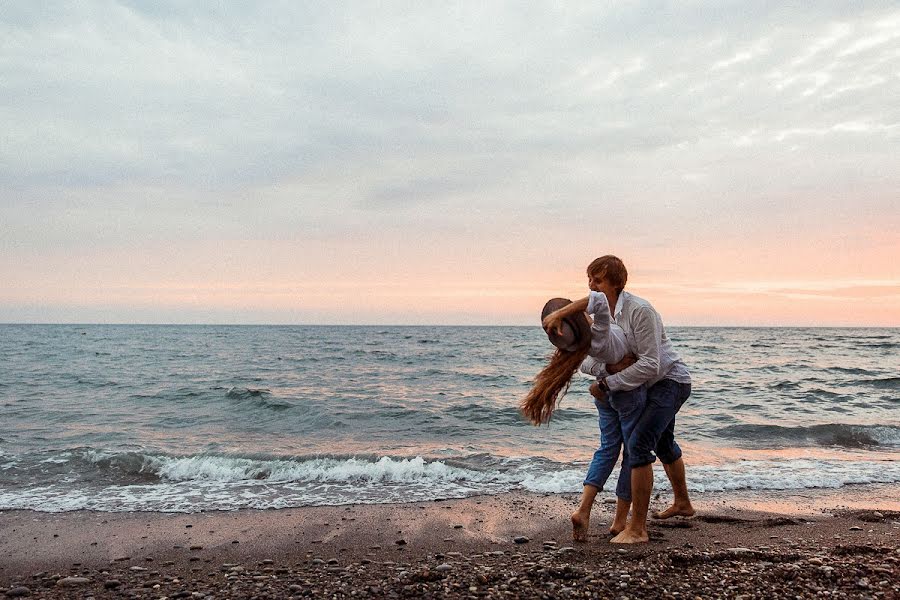 Huwelijksfotograaf Alya Kulikova (kulikovaalya). Foto van 9 juni 2022