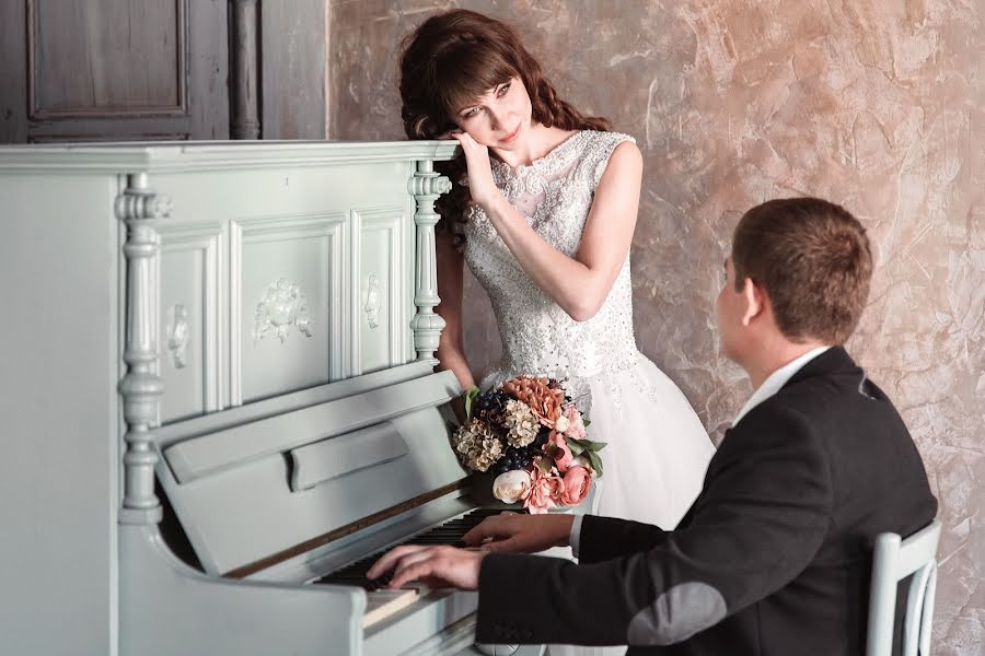 Photographe de mariage Marina Savina (marinalsa). Photo du 19 octobre 2016