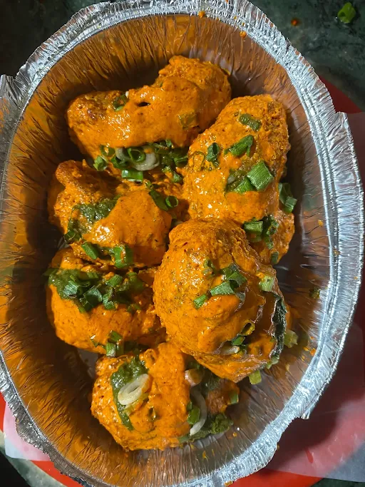 Chicken Tandoori Momos [6 Pieces]