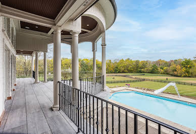 Maison avec piscine et terrasse 4