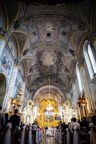 Svadobný fotograf Maciej Kwasiżur (notofotostudio). Fotografia publikovaná 17. februára 2020