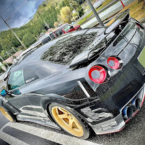 NISSAN GT-R R35