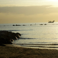 L'alba in spiaggia di 