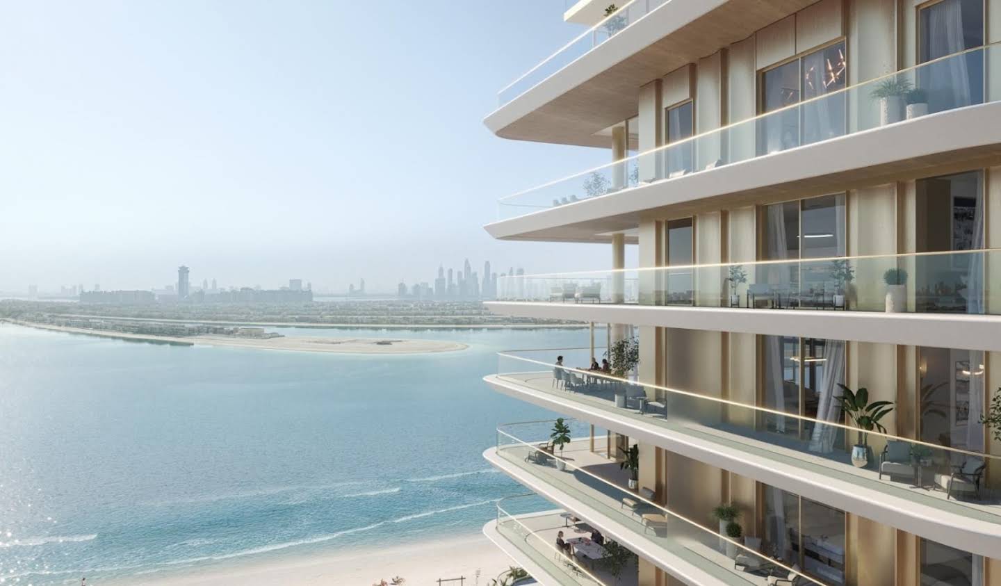 Apartment with terrace and pool Dubai