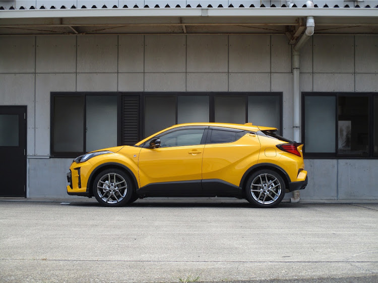 C-HRのC-HR GR・GR SPORT・タナベダウンサス・タナベ・GRに関するカスタム事例の投稿画像4枚目