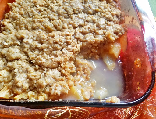 Easy Pear Apple Crisp is the ultimate fall dessert!