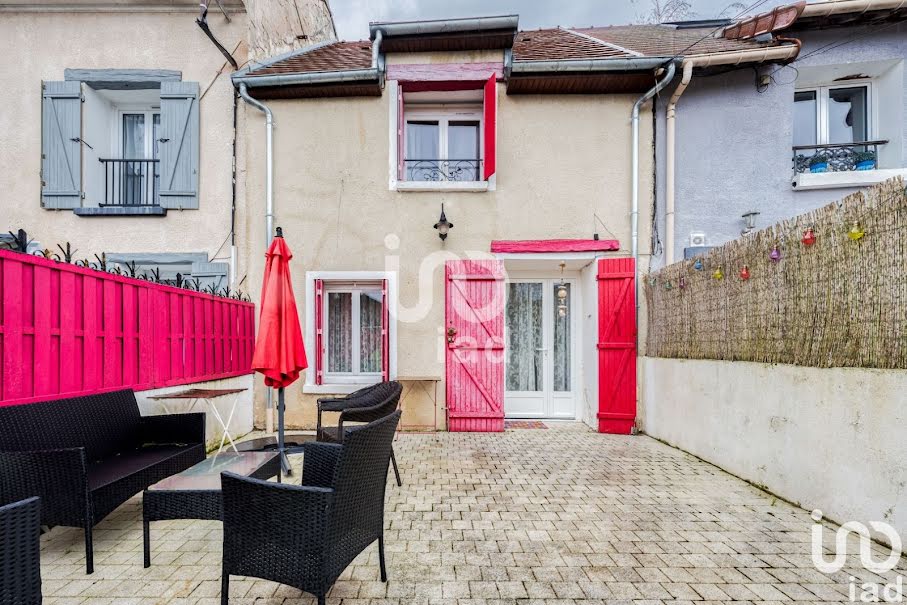 Vente maison 4 pièces 58 m² à Crécy-la-Chapelle (77580), 209 000 €