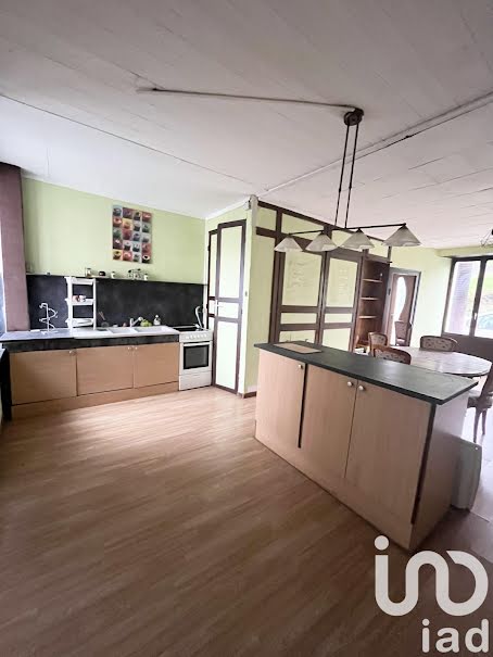 Vente maison 4 pièces 103 m² à Nogent (52800), 35 000 €