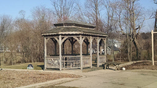 Advent Gazebo