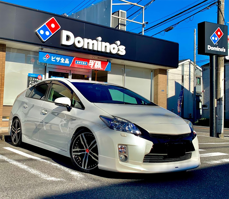 プリウスの▱▱通勤怪足▱▱・屁垂れフードファイター・既にバテバテに関するカスタム事例の投稿画像1枚目