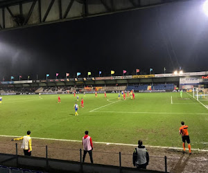 Enkel de weergoden stormen in 't Kuipje, prachtige dribbel én goal Petrov enige lichtpunt