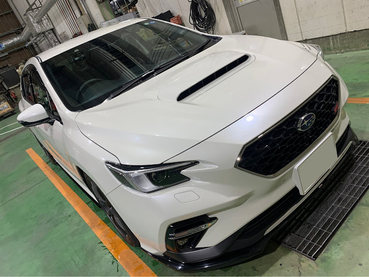 レヴォーグのSTCの洗車変態王😍・16回目の洗車❗️✨✨🚗✨✨・爆撃処理跡も❗️バッチリ👌👍👍👍・いつもいいね👍&コメントありがとうございます🙇🏻‍♂️✨に関するカスタム事例の投稿画像3枚目