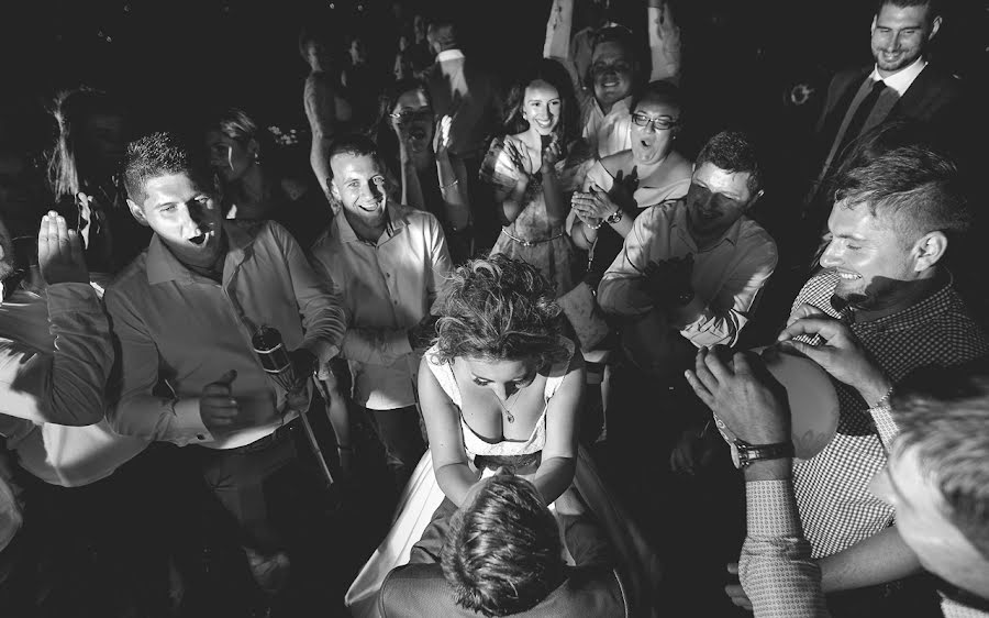 Fotógrafo de casamento Marius Rădășanu (radasanu). Foto de 25 de outubro 2018