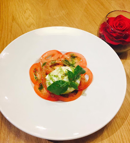 Tomate Mozzarella Di Buffala, pistou de basilic