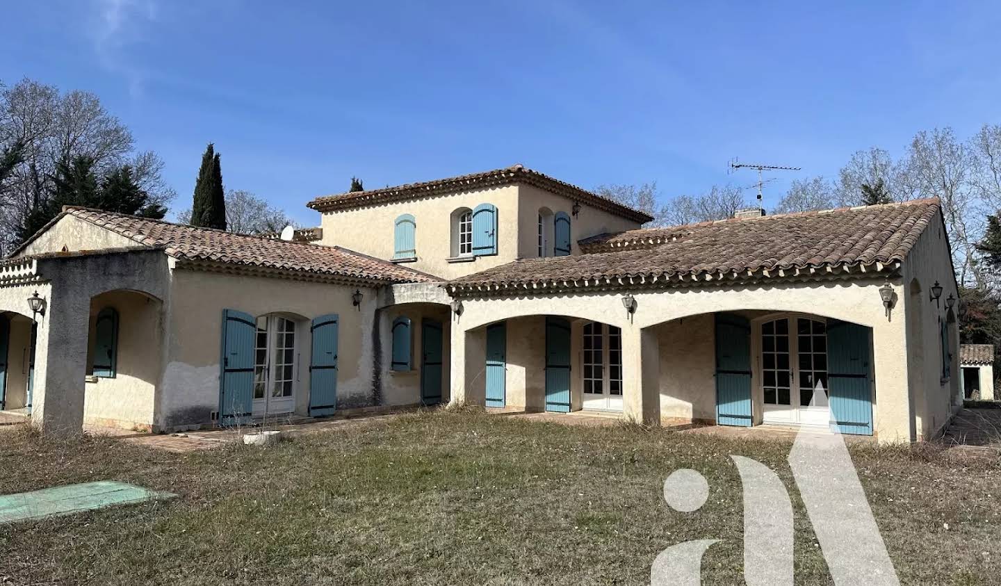 House with pool Eygalières