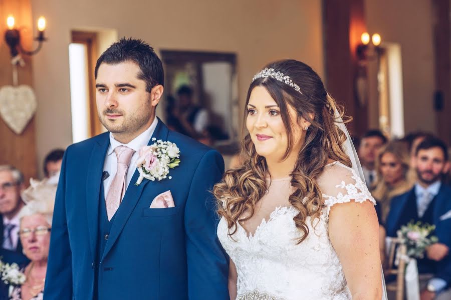 Fotógrafo de casamento Karl Baker (karlbaker). Foto de 2 de julho 2019