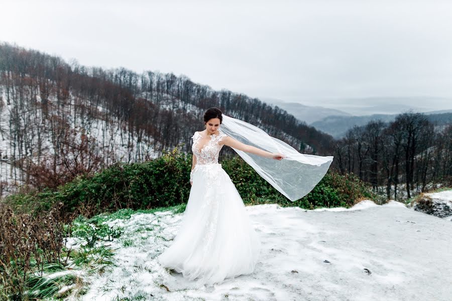 Fotógrafo de casamento Kseniya Voropaeva (voropaevaphoto). Foto de 11 de janeiro 2019