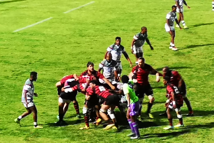 The Eastern Province Elephants get a driving maul going against the Border Bulldogs during their Currie Cup First Division clash at the BCM Stadium on Friday night.