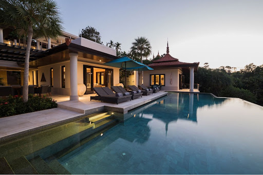 Villa with garden 1