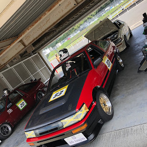 カローラレビン AE86