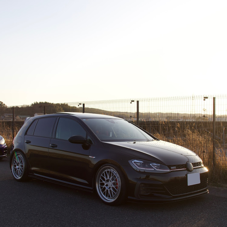 ゴルフGTIのゴルフGTI・ゴルフ・ゴルフ7・フォルクスワーゲンに関するカスタム事例の投稿画像1枚目