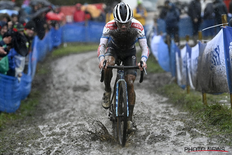 Michel Wuyts waarschuwt Wout van Aert en Tom Pidcock: "Eli Iserbyt is sterker dan vorig seizoen"