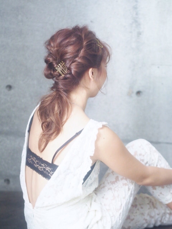 簡単かわいいまとめ髪 くるりんぱ でトレンドのヘアスタイルにチャレンジしよう Trill トリル