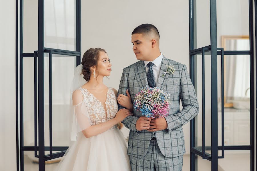 Jurufoto perkahwinan Aleksandr Aleksandrov (alexandroffaa). Foto pada 30 Oktober 2021