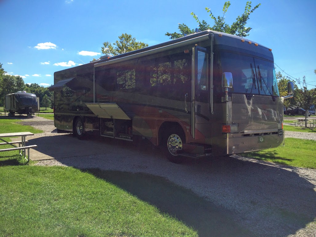 Our long pull through site. The truck is still attached to the Coach...just a bad angle.