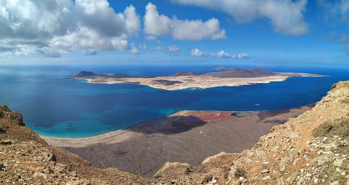 LA GRACIOSA - LANZAROTE. EXISTEN OTROS MUNDOS, PERO ESTÁN EN ESTE (1)