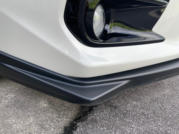 レヴォーグのWRX後期バンパー・WRX後期顔・未塗装樹脂コーティングに関するカスタム事例の投稿画像3枚目