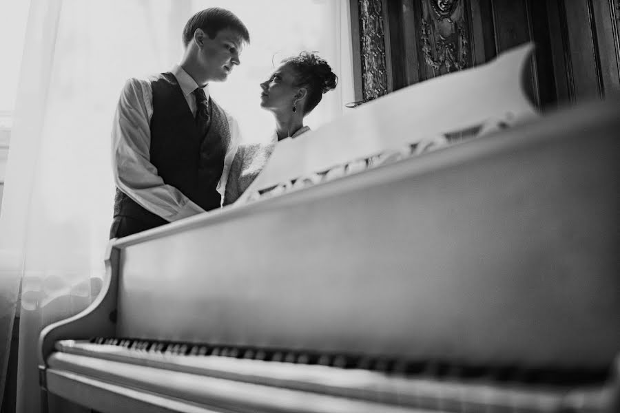 Fotógrafo de bodas Sergey Tezikov (chernega). Foto del 9 de noviembre 2015