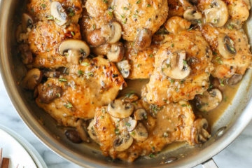 Skillet Mushroom Chicken Thighs