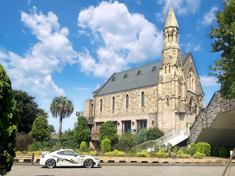 DAI-KOOさんが投稿したrowen・サンライフガーデン・グランドビクトリア湘南・加工画像・教会⛪️とコラボ❤️に関するカスタム事例の投稿画像1枚目