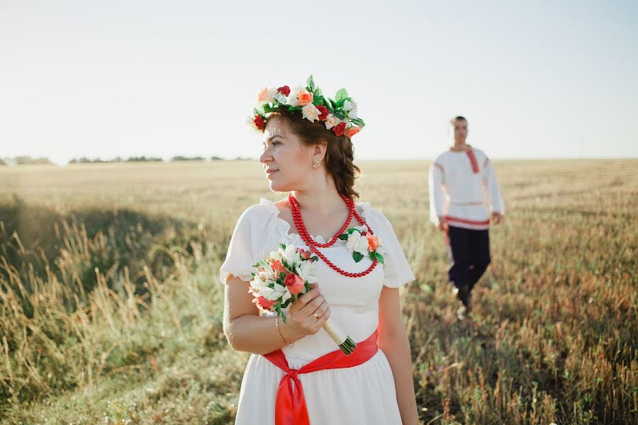 Fotógrafo de casamento Svetlana Lanenkova (lanenkova). Foto de 3 de setembro 2015
