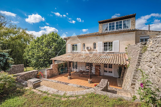 Property with pool and garden 3