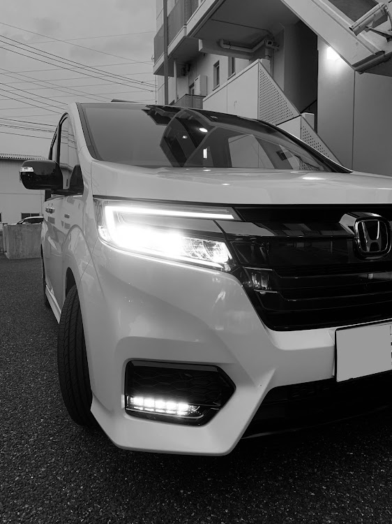 ステップワゴンスパーダの洗車・祝2000km！！に関するカスタム事例の投稿画像1枚目